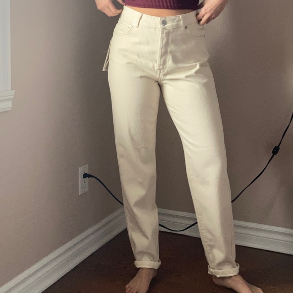 Levi's Denim - Cream 100% cotton high waisted jeans